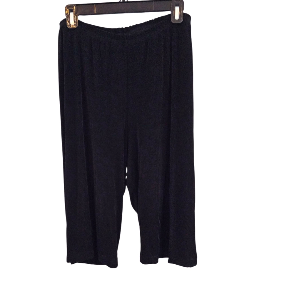 3/$25 Coldwater Creek Size M Pull On Travel Capri Pants